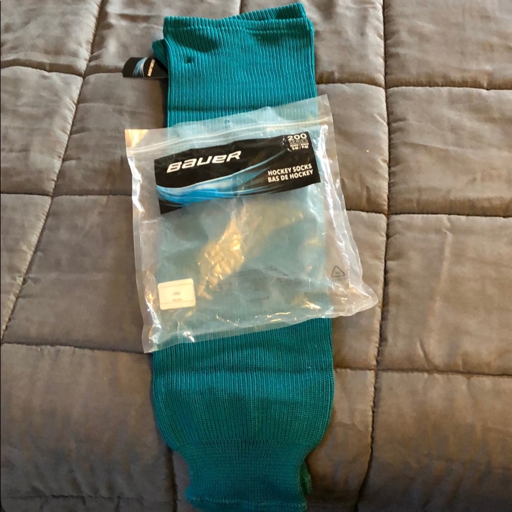BAUER Hockey socks Senior S/M Green never used